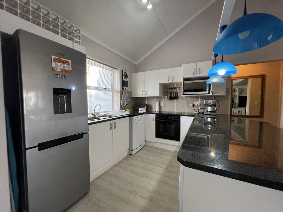 2 Bedroom Property for Sale in Marina Martinique Eastern Cape